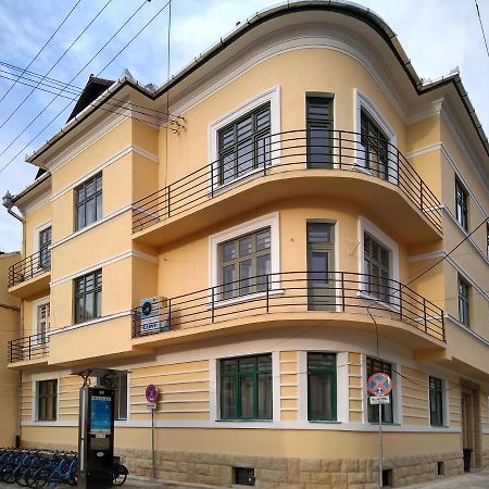 Mansarda Lägenhet Cluj-Napoca Exteriör bild